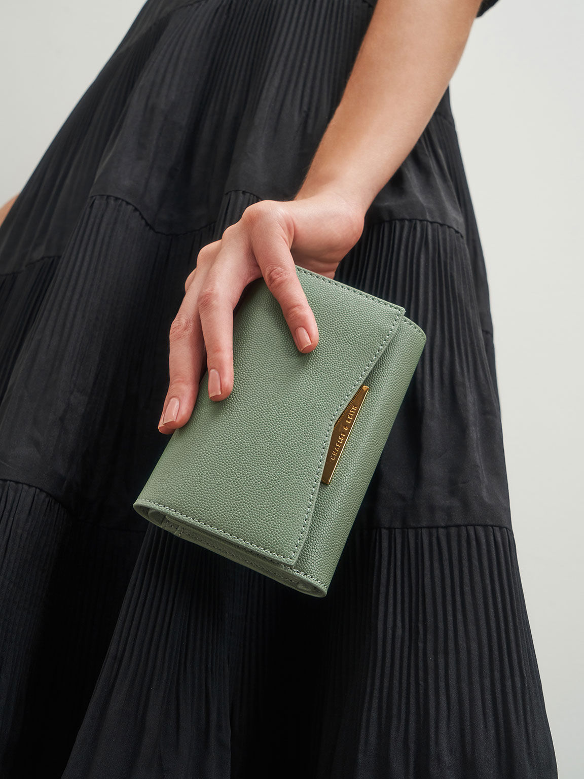 Metallic Accent Envelope Short Wallet, Sage Green, hi-res