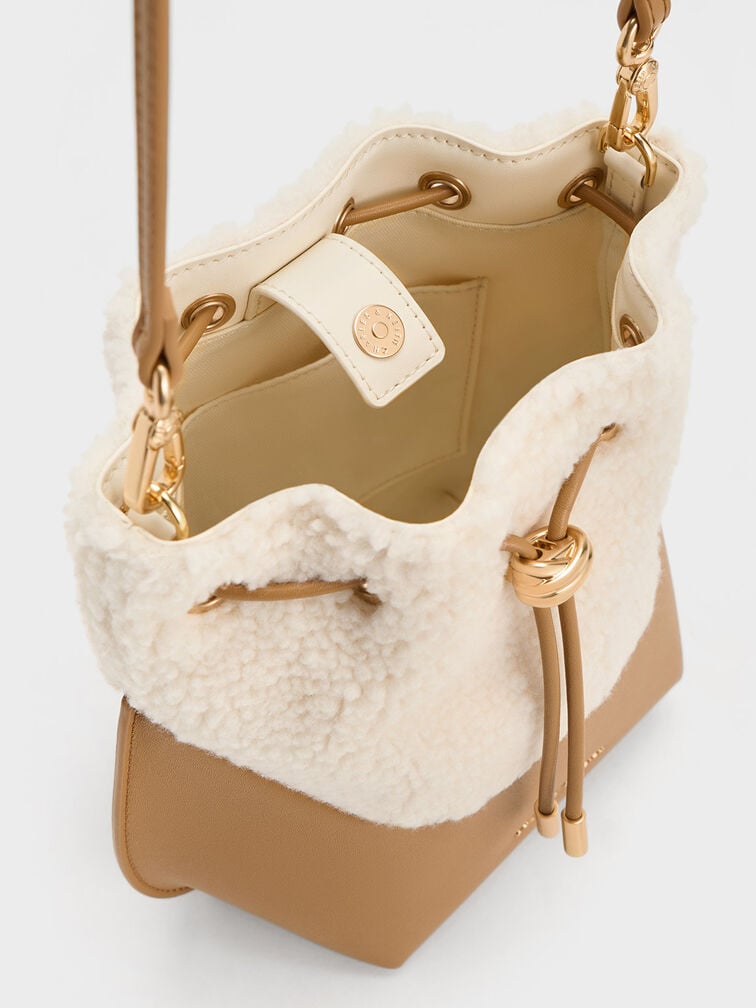 Cassiopeia Furry Bucket Bag, Camel, hi-res