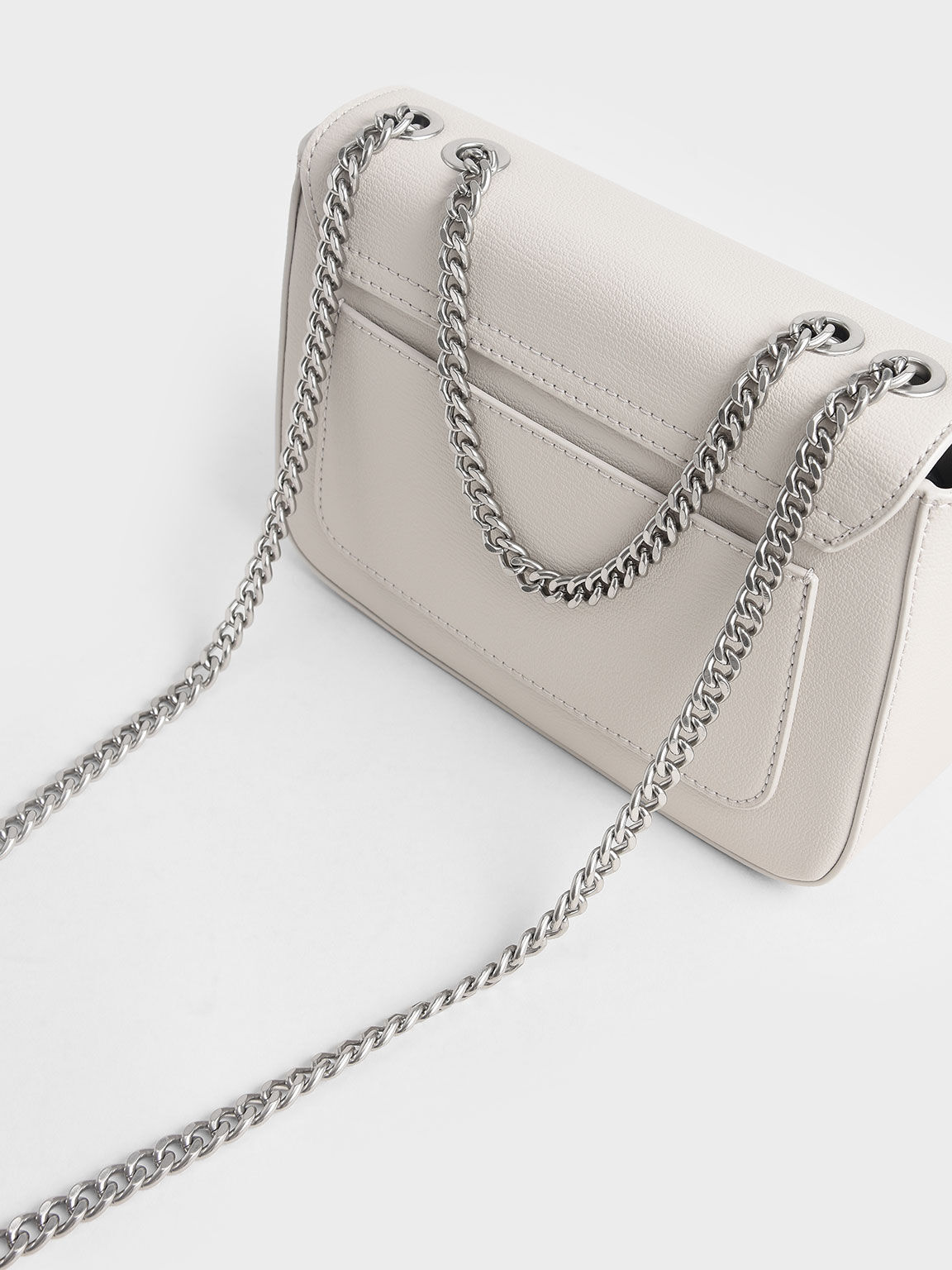 Bag with silver chain clearance