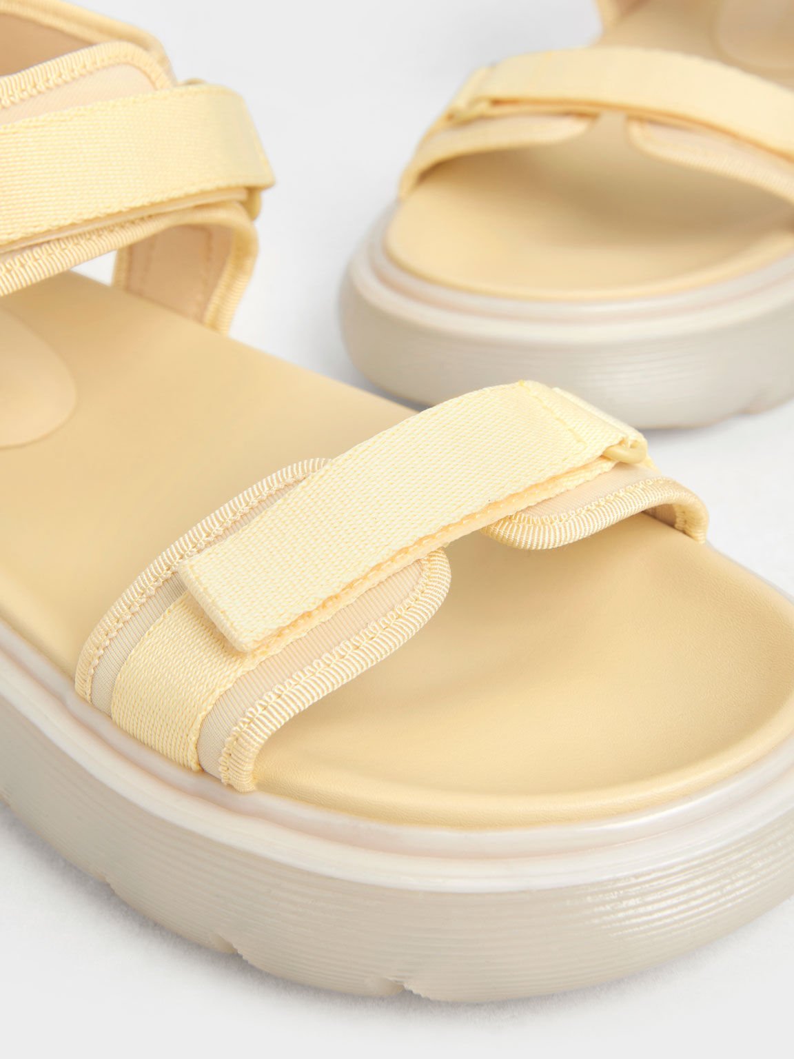 Velcro strap sandals 2025