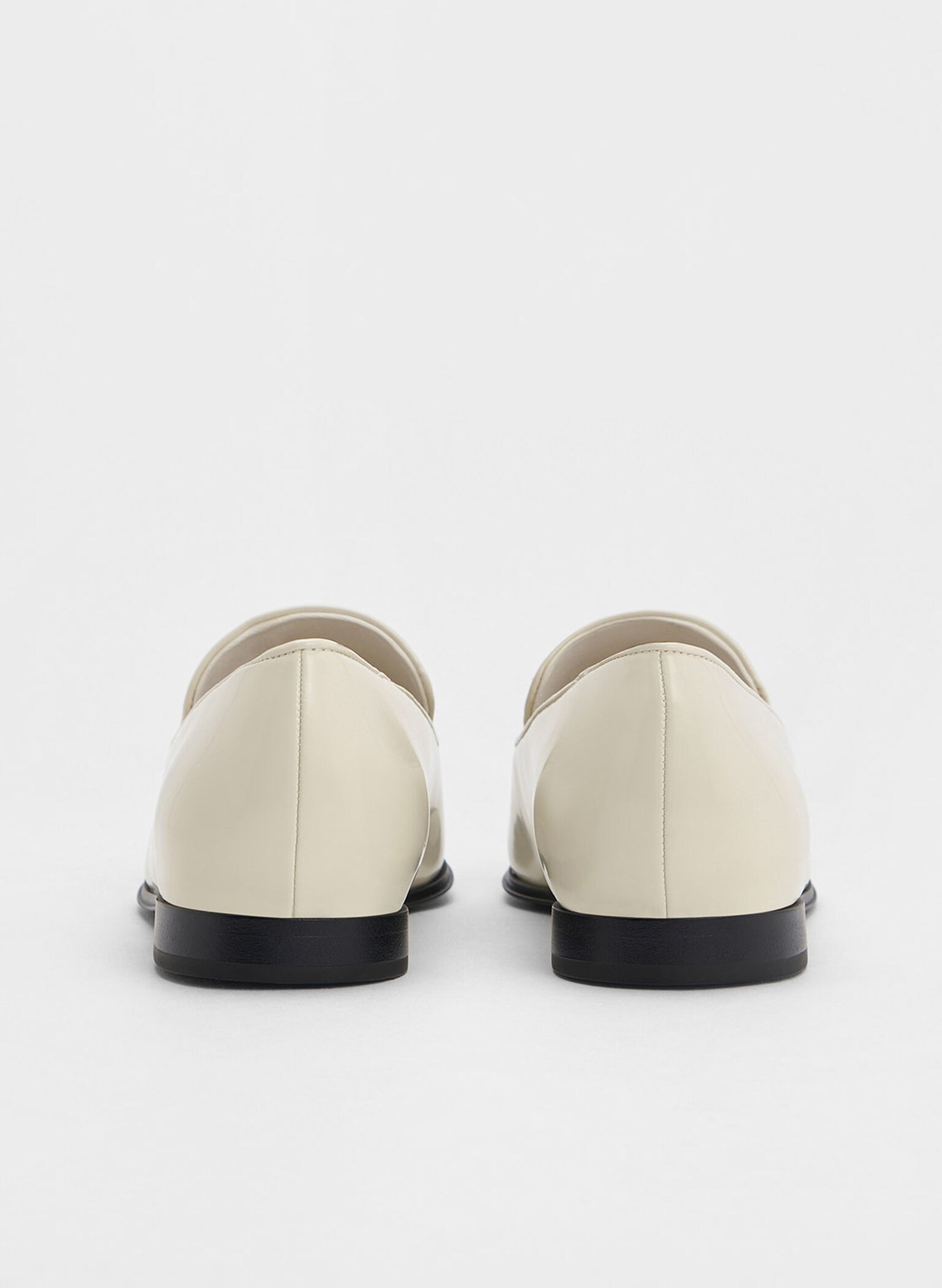 Mocasines con punta de almendra y ribete de puntadas, Blanco tiza, hi-res