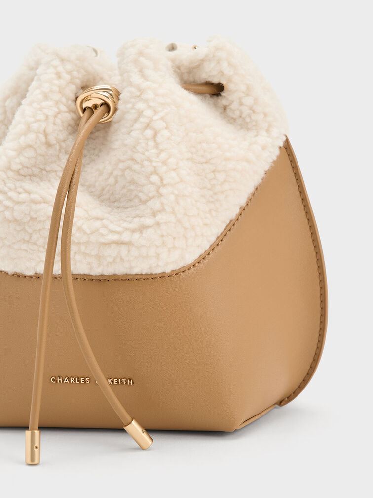 Cassiopeia Furry Bucket Bag, Camel, hi-res