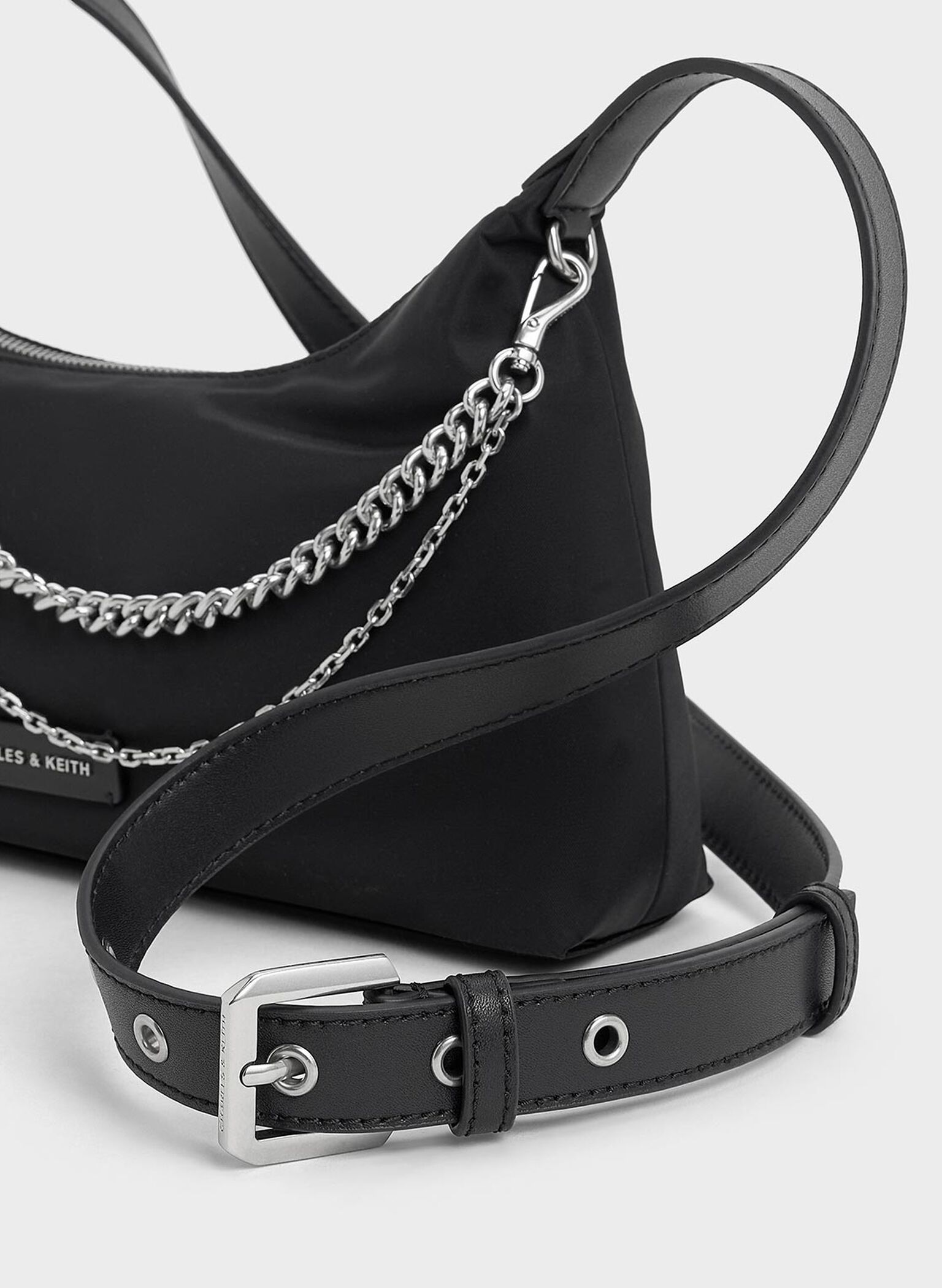 Bolso trapezoidal de nylon con cadena, Noir, hi-res