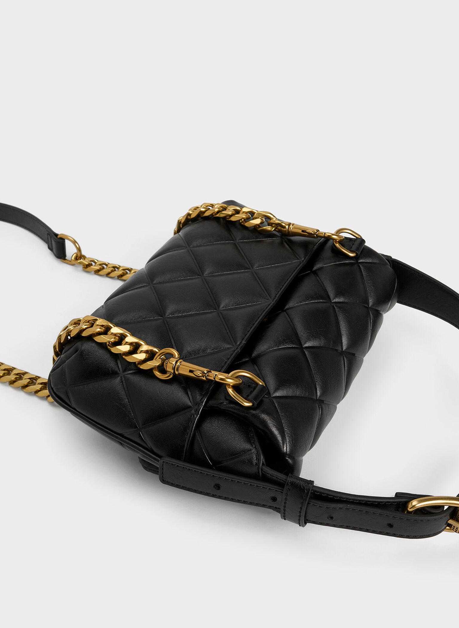 Black Swing Quilted Chain-Handle Bag - CHARLES & KEITH US