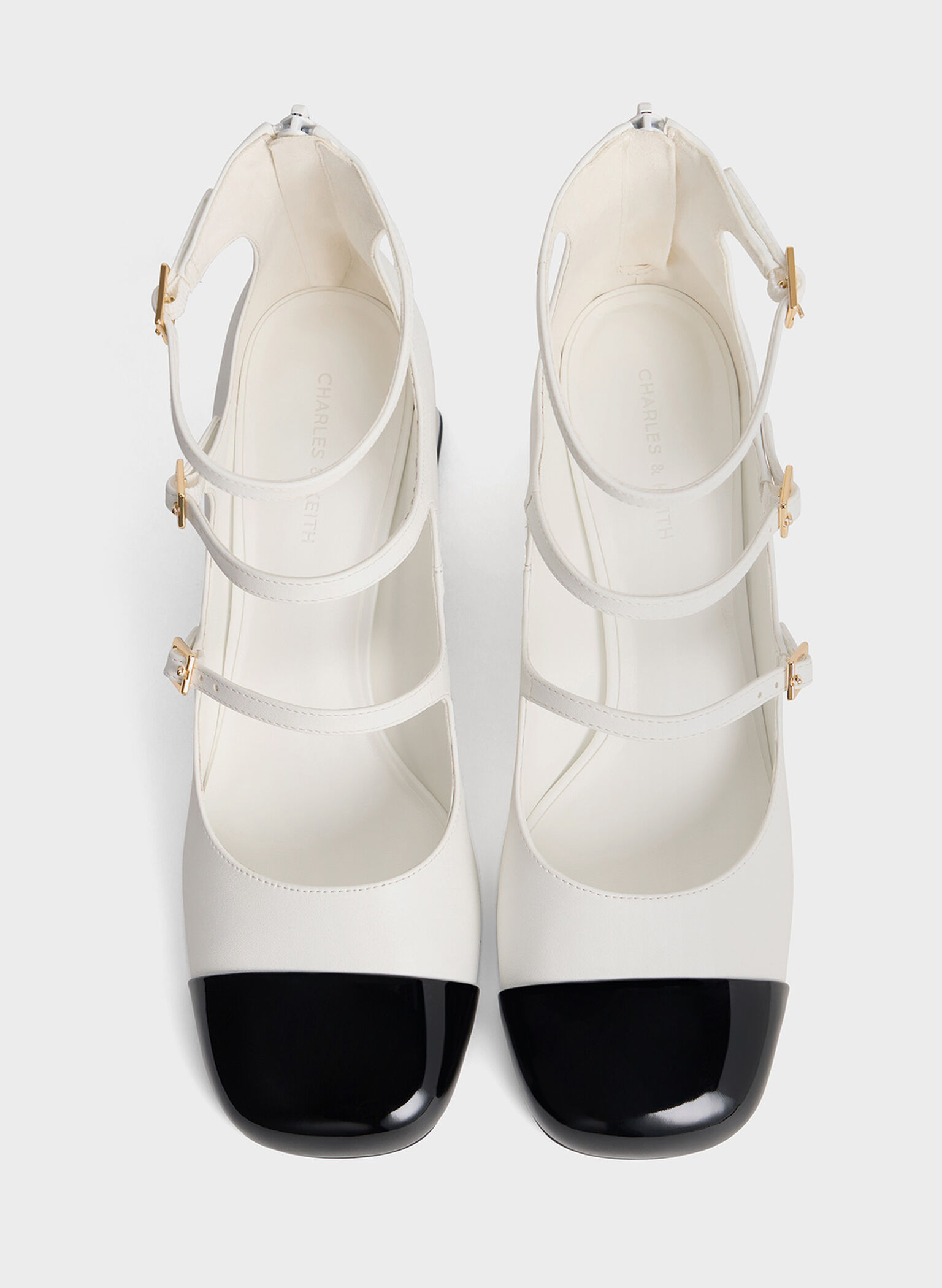 Tacones Mary Jane de charol con triple correa y puntera acento, Blanco, hi-res