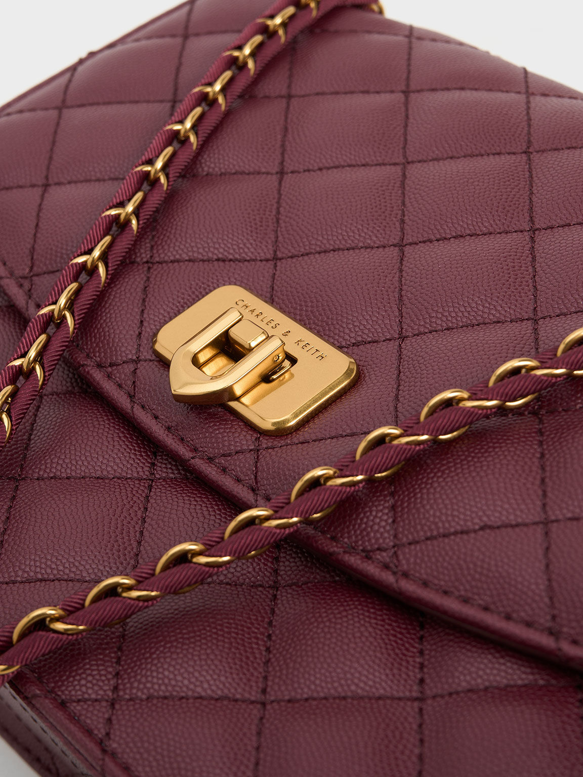 Burgundy quilted bag online