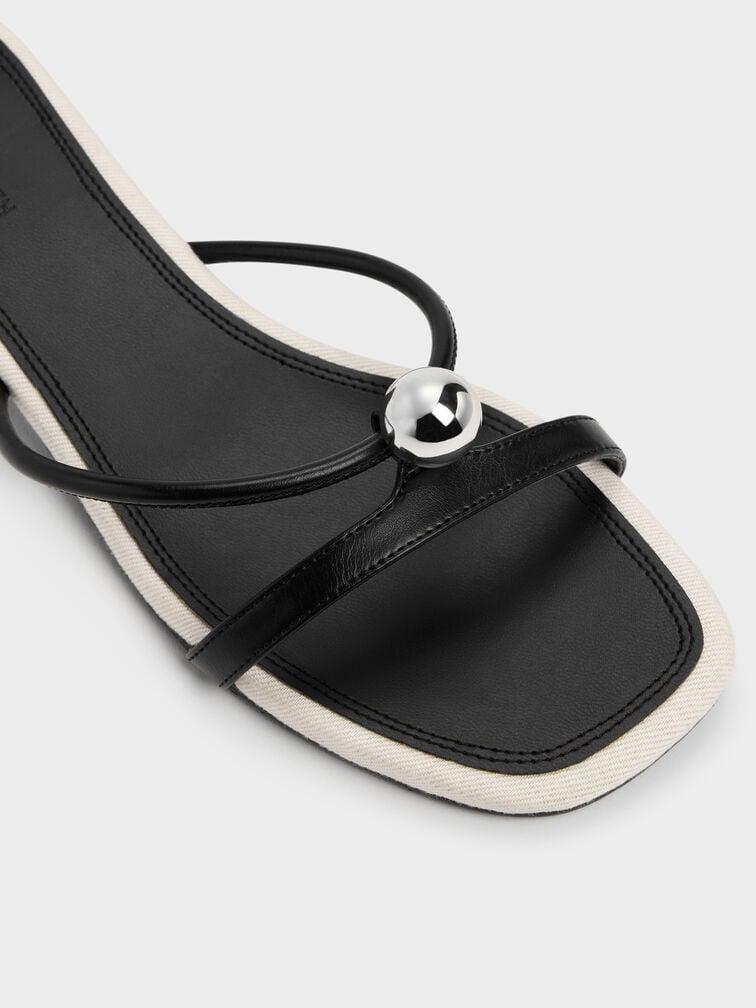 Sandalias de Tac&oacute;n Georgie con Esferas Met&aacute;licas, Negro, hi-res