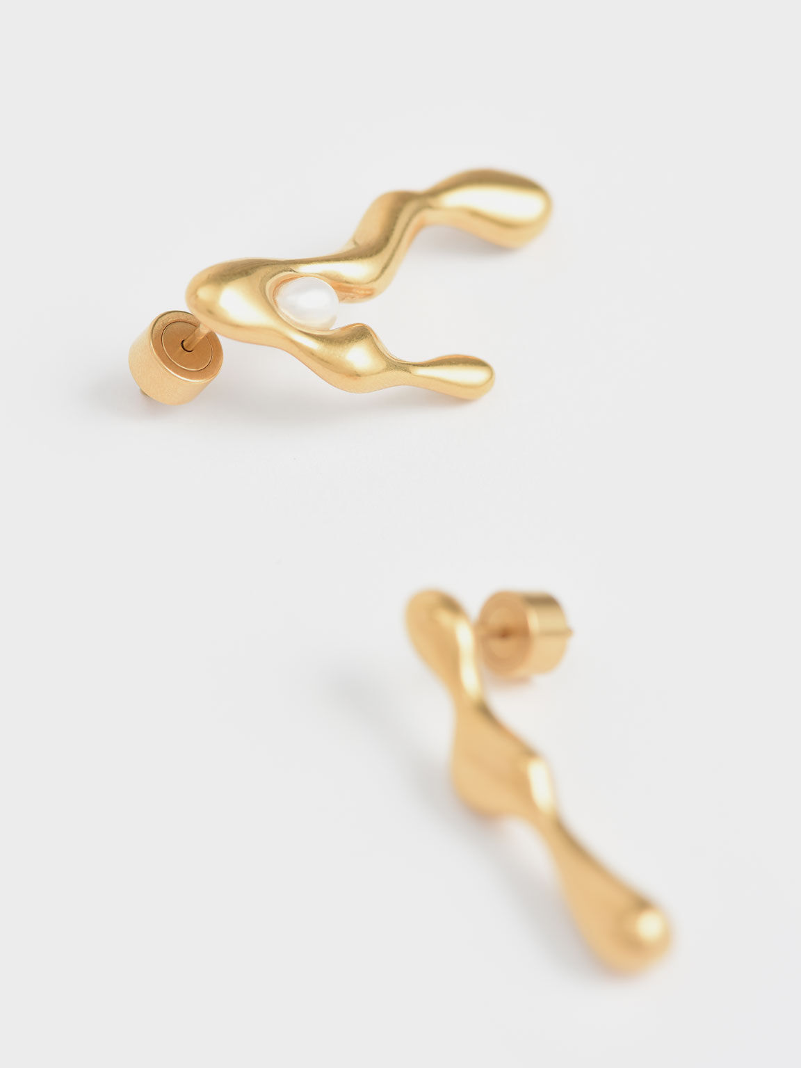Sculpted Mismatch Earrings, Brush Gold, hi-res