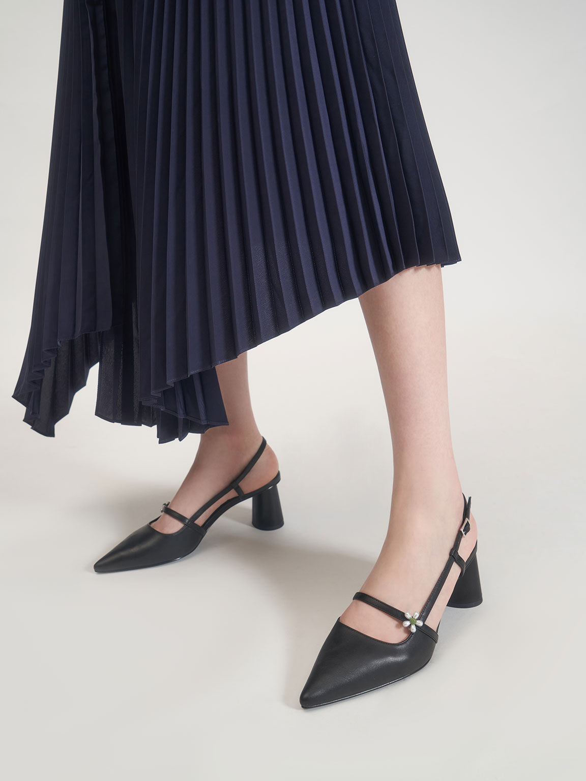 Black Flower-Embellished Slingback Mary 