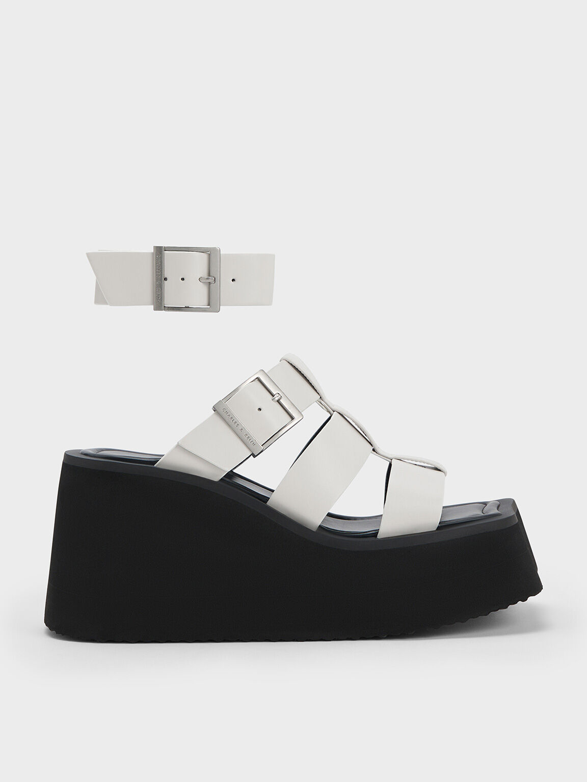 IIsa Flatform Gladiator Sandals White
