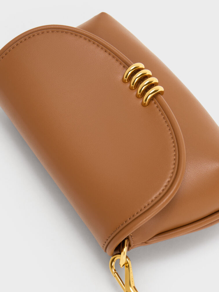 Bolso curvo con detalles metálicos Osiris, Marrón chocolate, hi-res