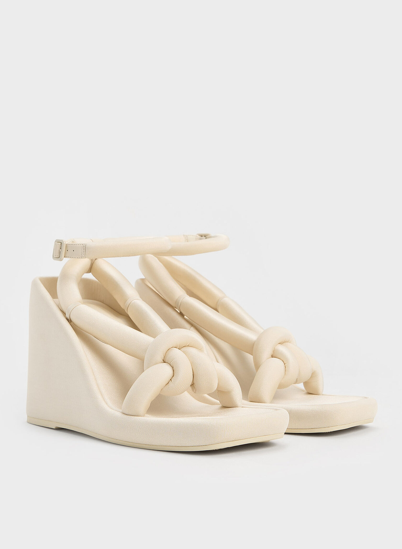 Zapatos de cuña Toni con tiras acolchadas y detalles de nudo, Blanco tiza, hi-res