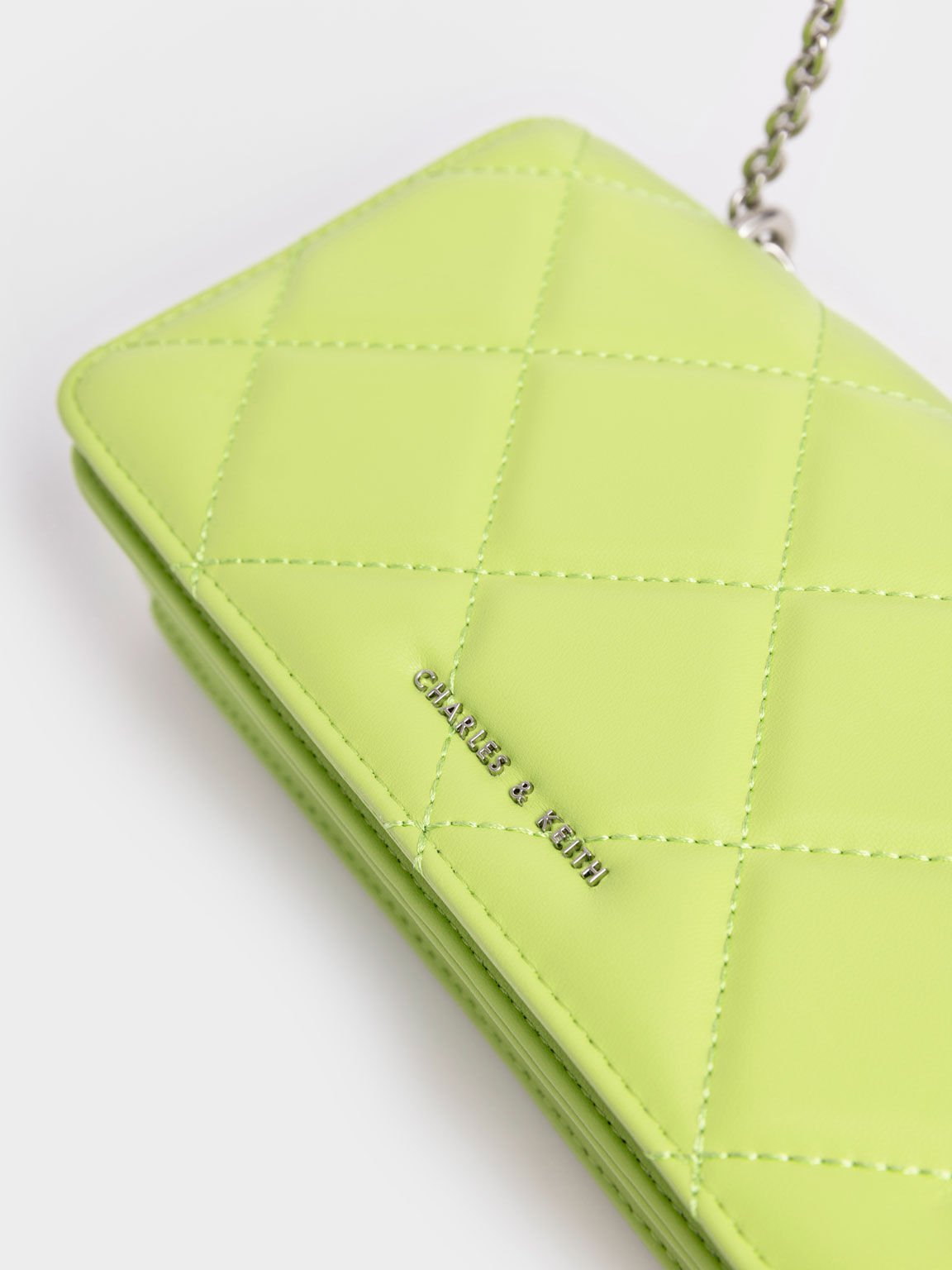 Paffuto Chain Handle Quilted Long Wallet, Lime, hi-res
