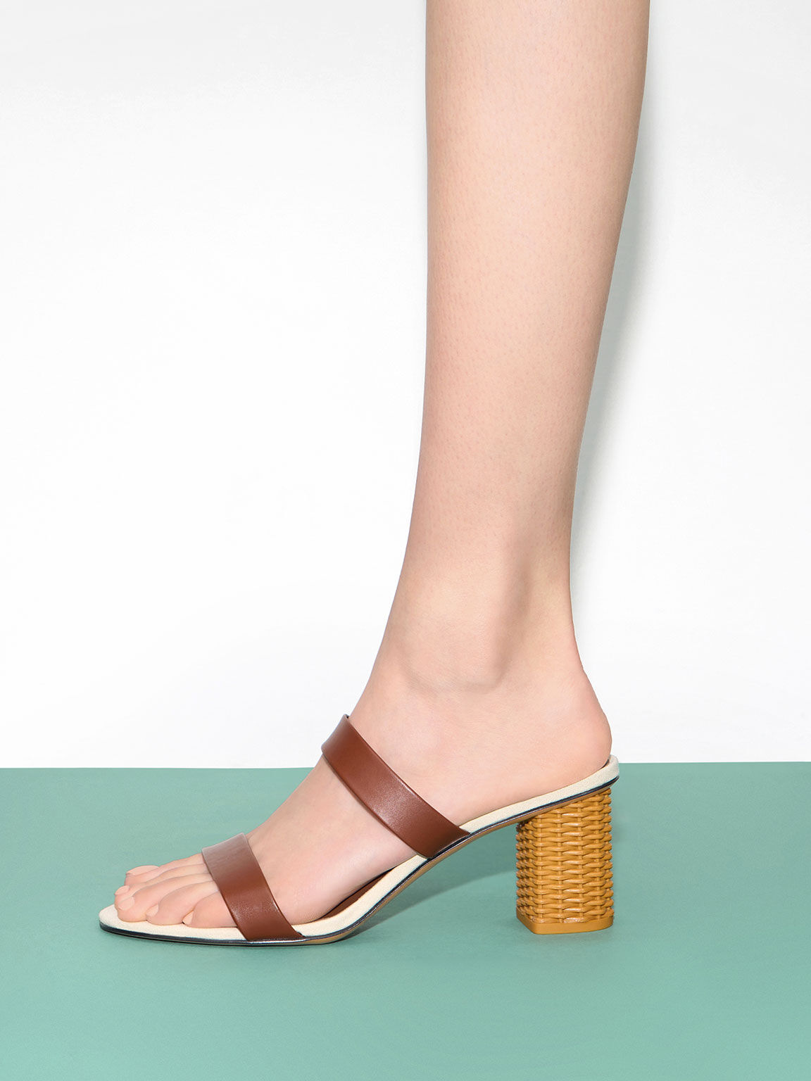 Caiya block deals heel sandal