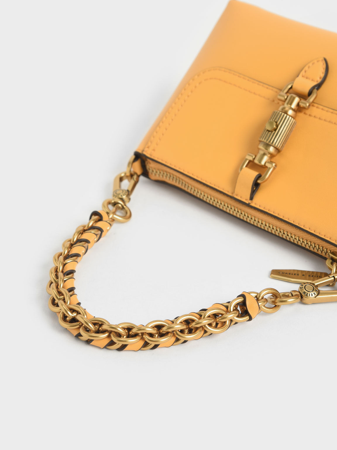 charles and keith mustard bolsa