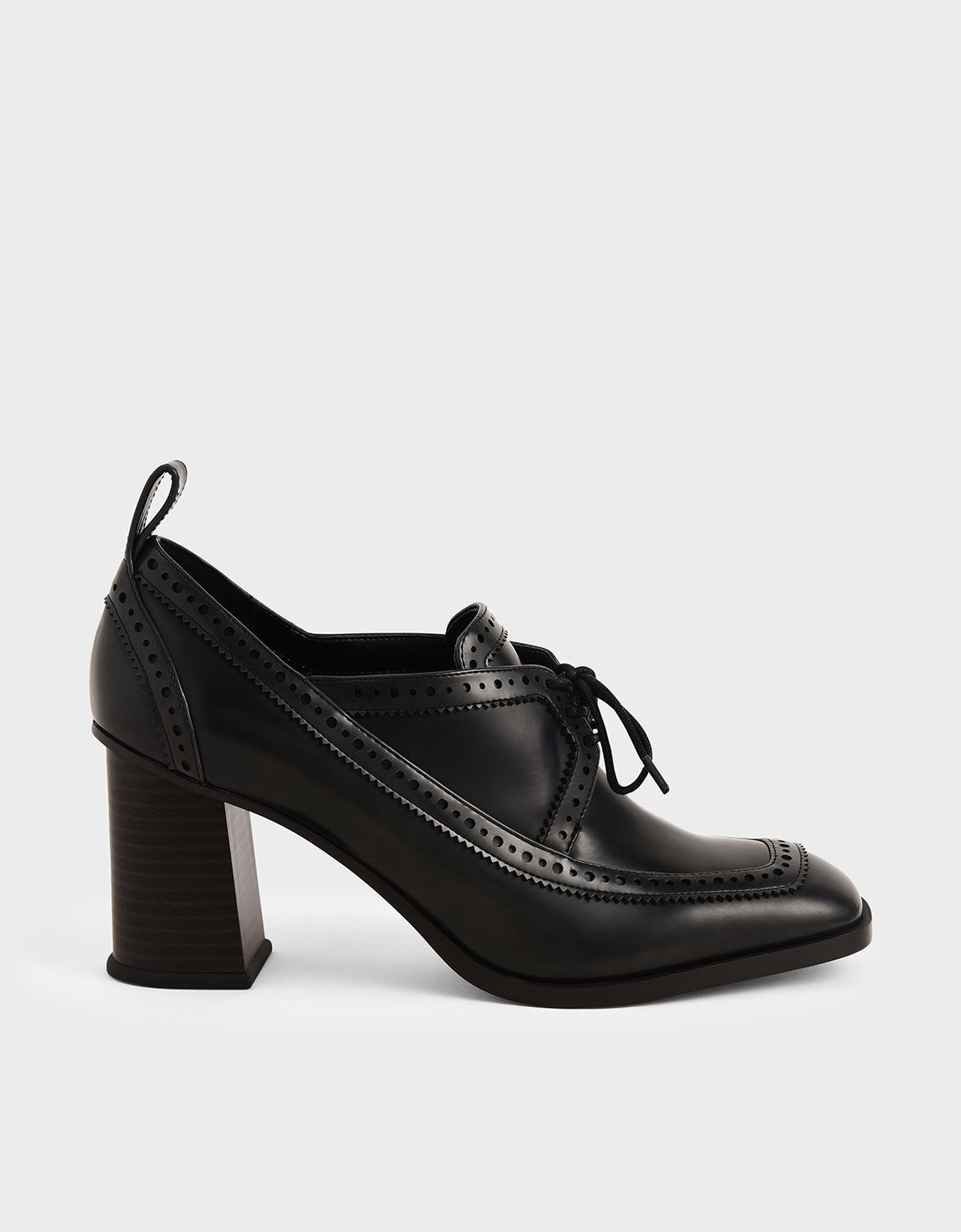 brogue pumps