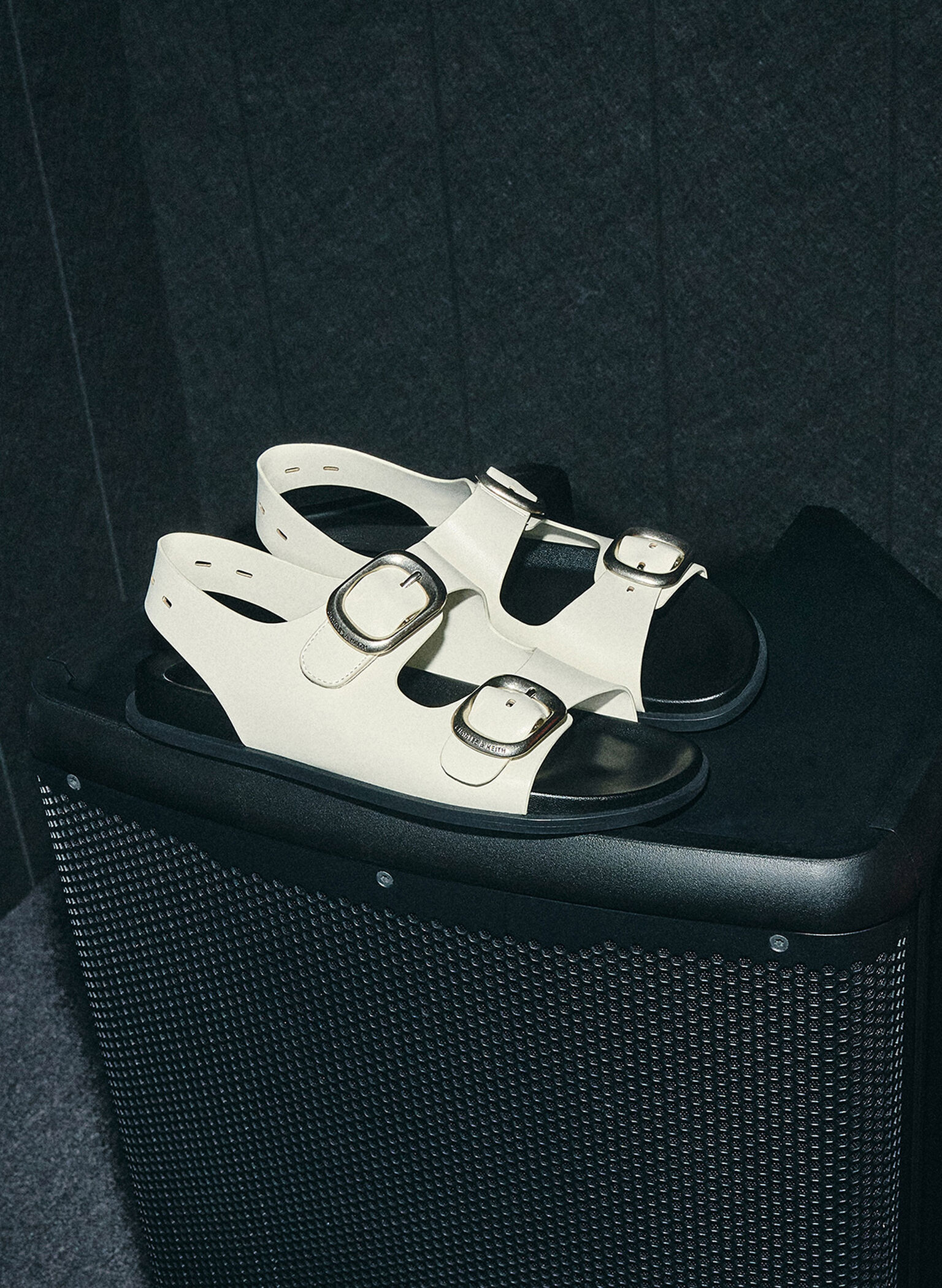 Sandalias slingback de tiras dobles con hebilla, Blanco tiza, hi-res