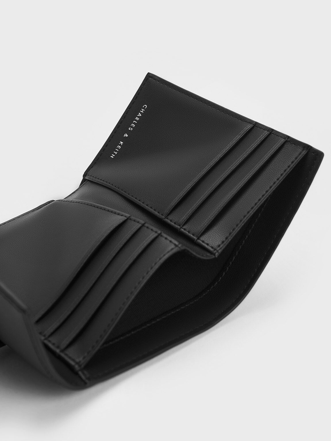 Cartera Petra floral con hebilla, Negro, hi-res