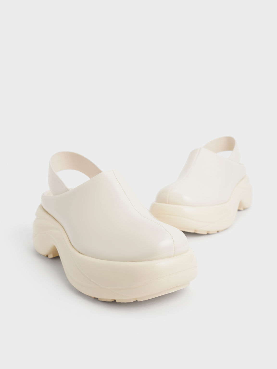 Roony Patent Back-Strap Flats, Chalk, hi-res