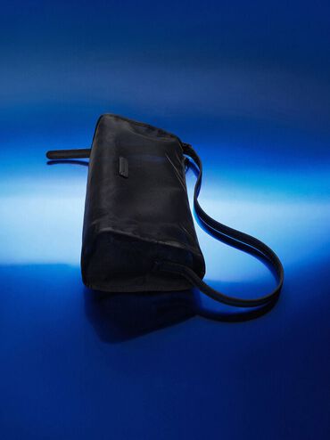 Bolso de malla alargado, negro azabache, hi-res