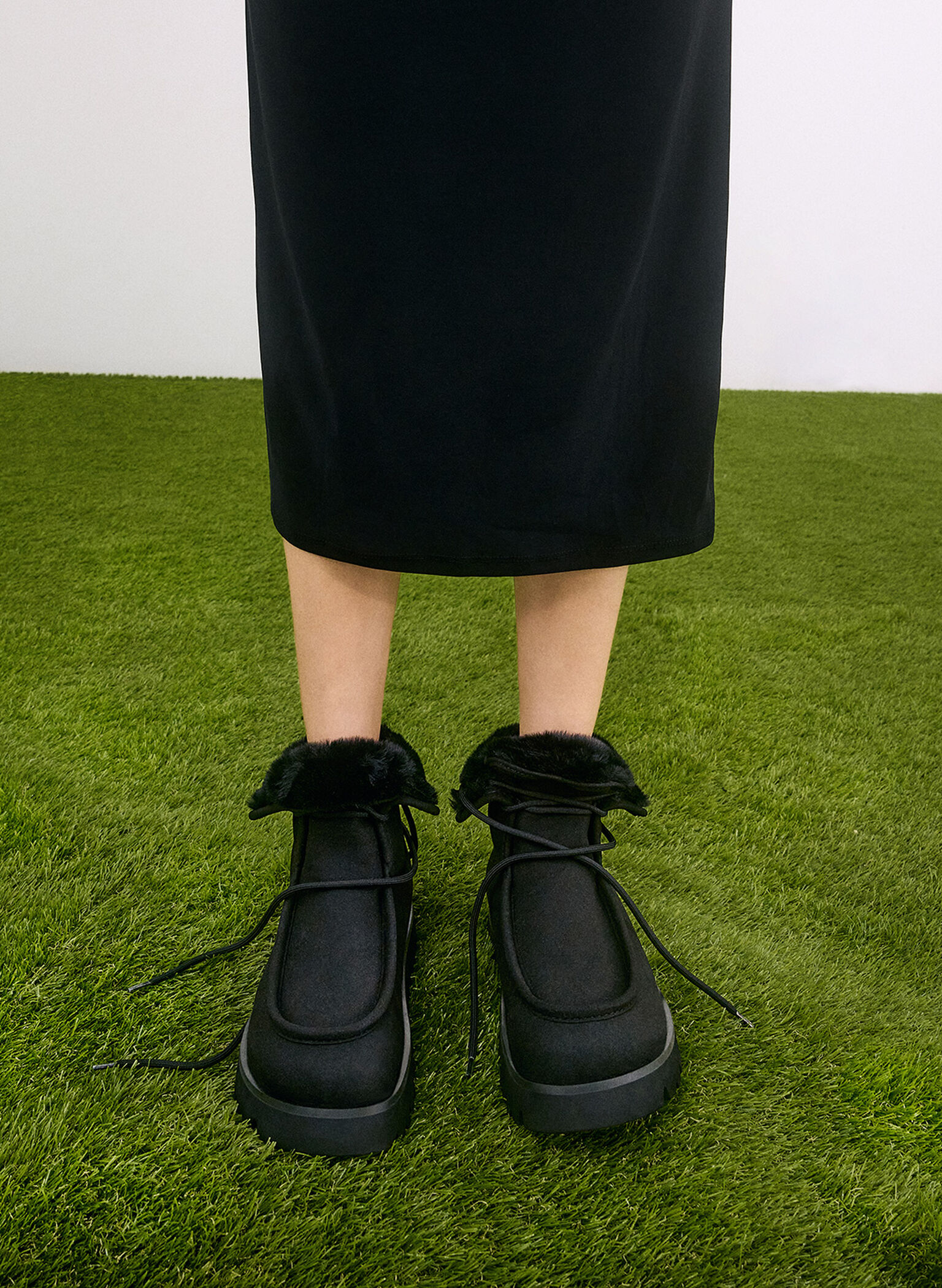Textured Fur-Lined Ridged-Sole Ankle Boots, Black, hi-res