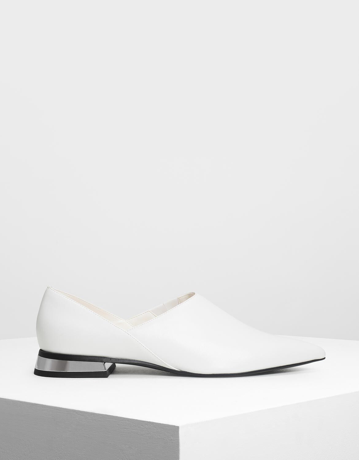 White Pointed Toe Slip On Flat Shoes 