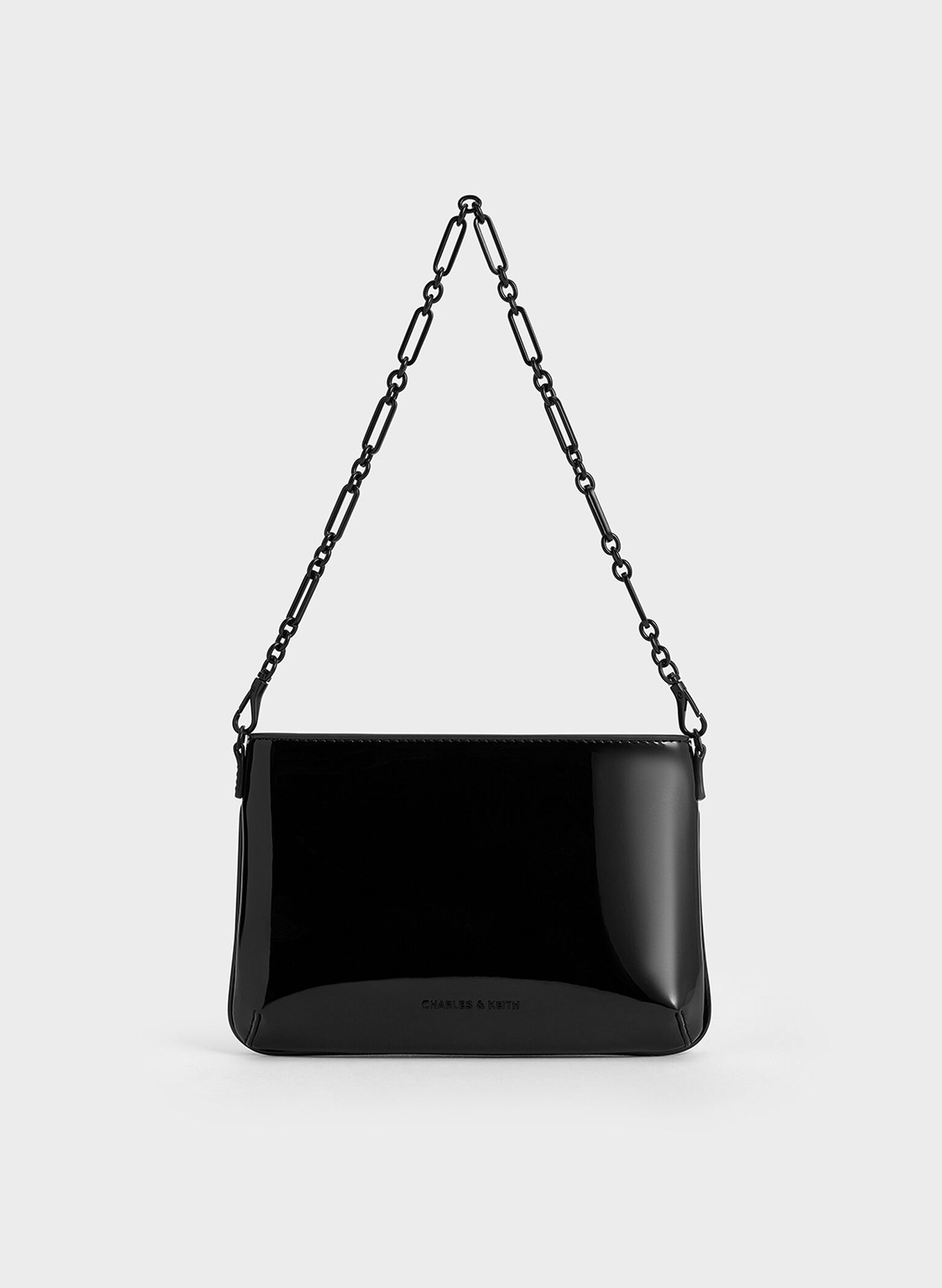 Bolso de charol con asa de cadena, negro azabache, hi-res