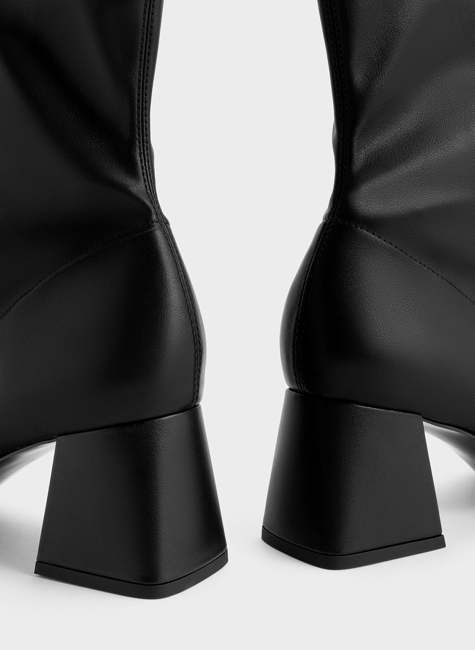 Botines con tacón trapecio metálico, Negro, hi-res