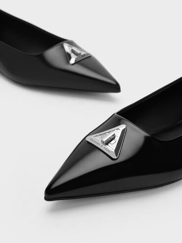 永續系列：Trice 三角釦尖頭鞋, 亮面黑, hi-res