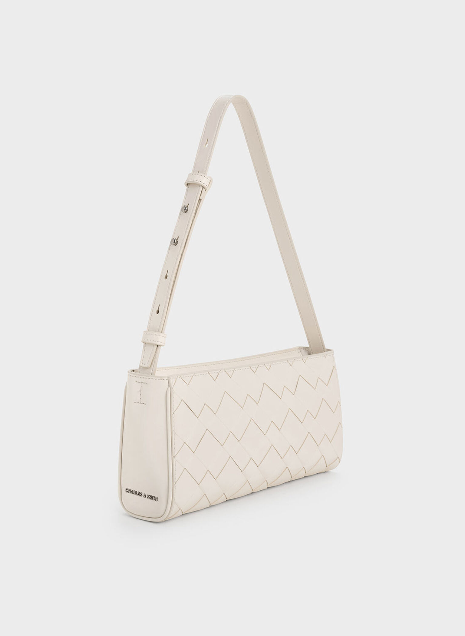 Bolso de hombro entrelazado alargado Ivette, Crema, hi-res