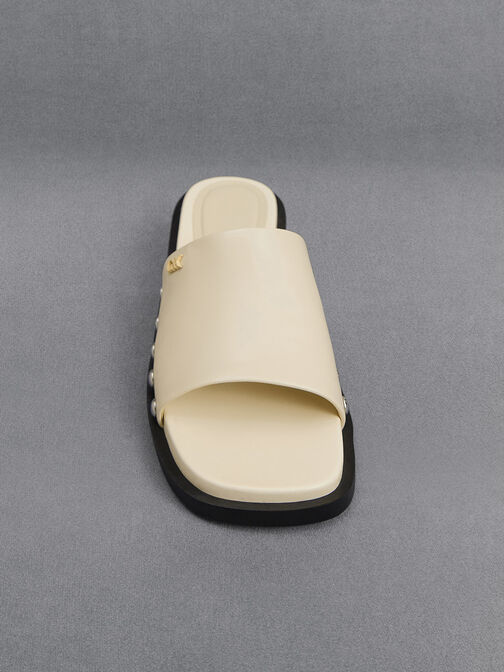 Sandalias slip-on de cuero son estoperoles, Blanco tiza, hi-res