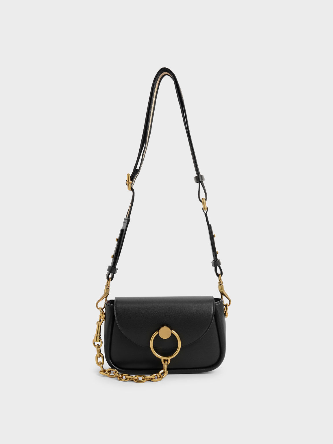 CHARLES & KEITH◇Double Chain Link Crossbody Bag◇送料込 ☆CHARLES&KEITH☆Double Chain Link Crossbody Bag/送料込