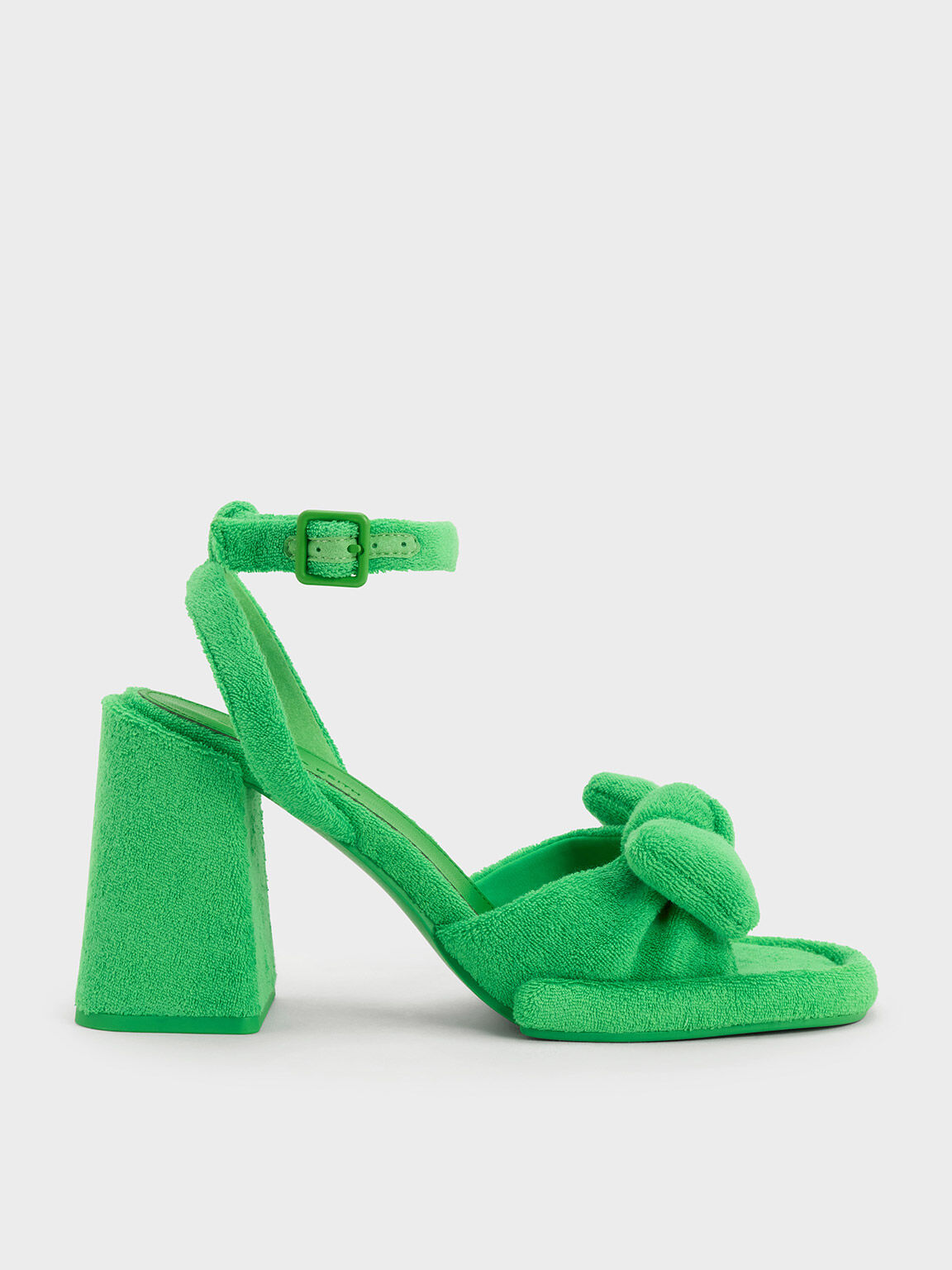 Wide-heeled sandal with bracelet - Woman | Mango The Philippines