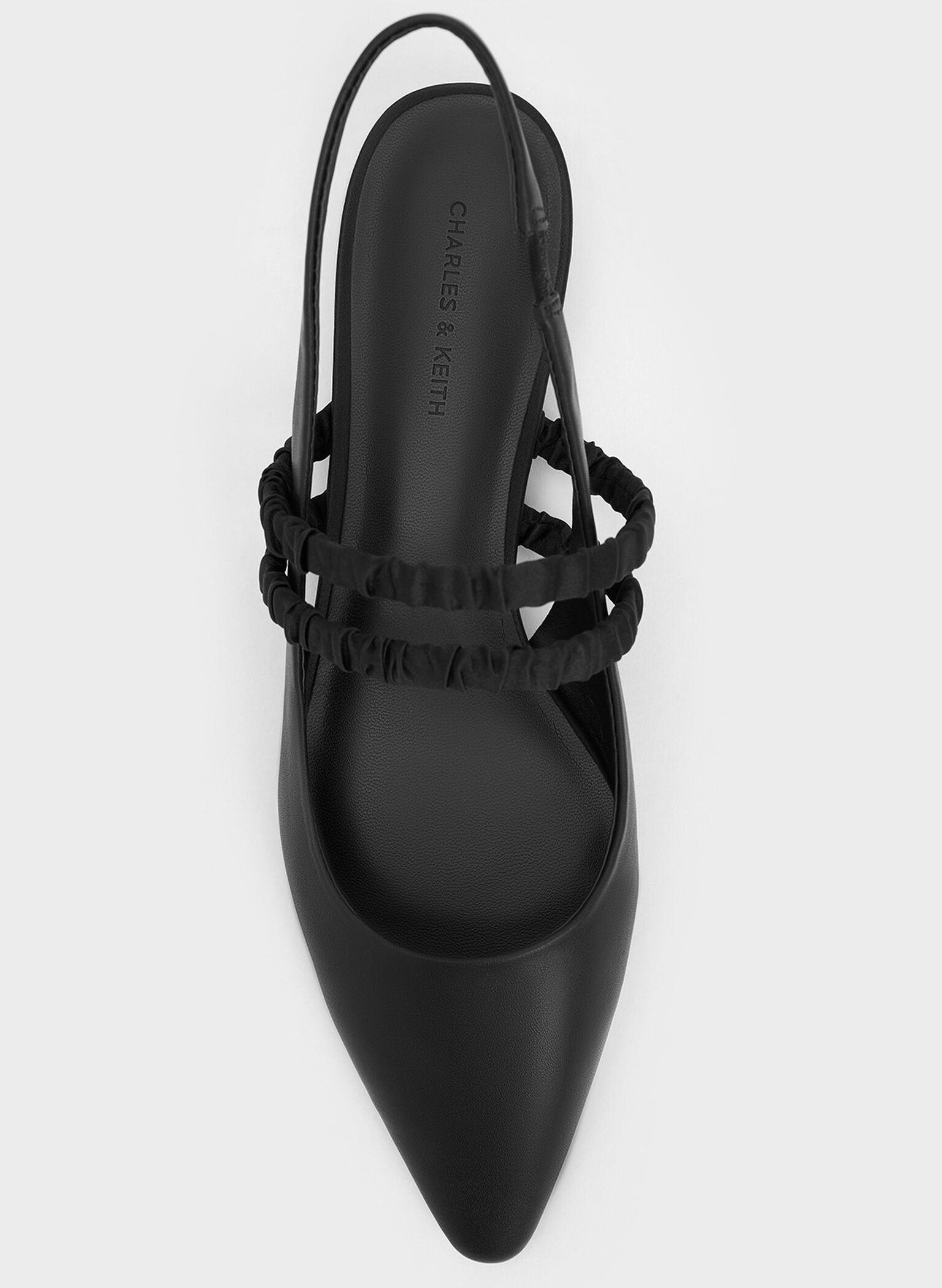 Bailarinas Mary Janes con tira arrugada de poliéster reciclado, Negro, hi-res