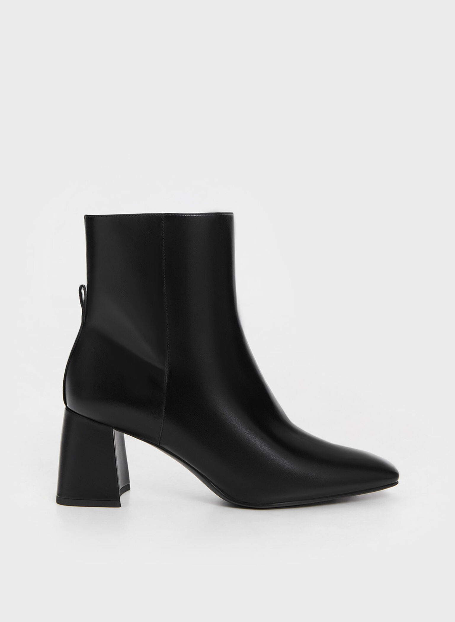 Black Curved Block Heel Ankle Boots - CHARLES & KEITH US