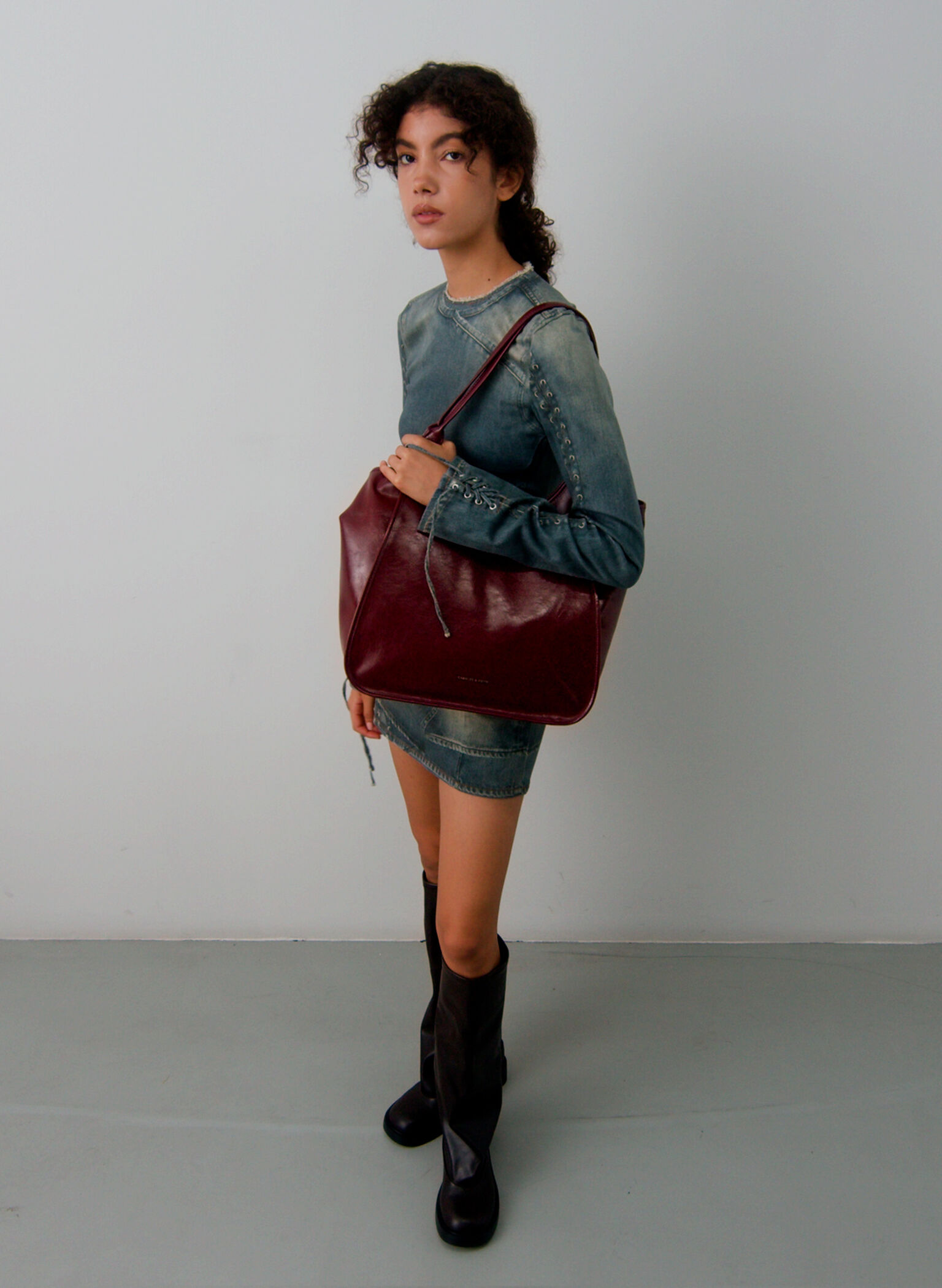Bolso tote holgado Sianna de efecto arrugado, Burgundy, hi-res