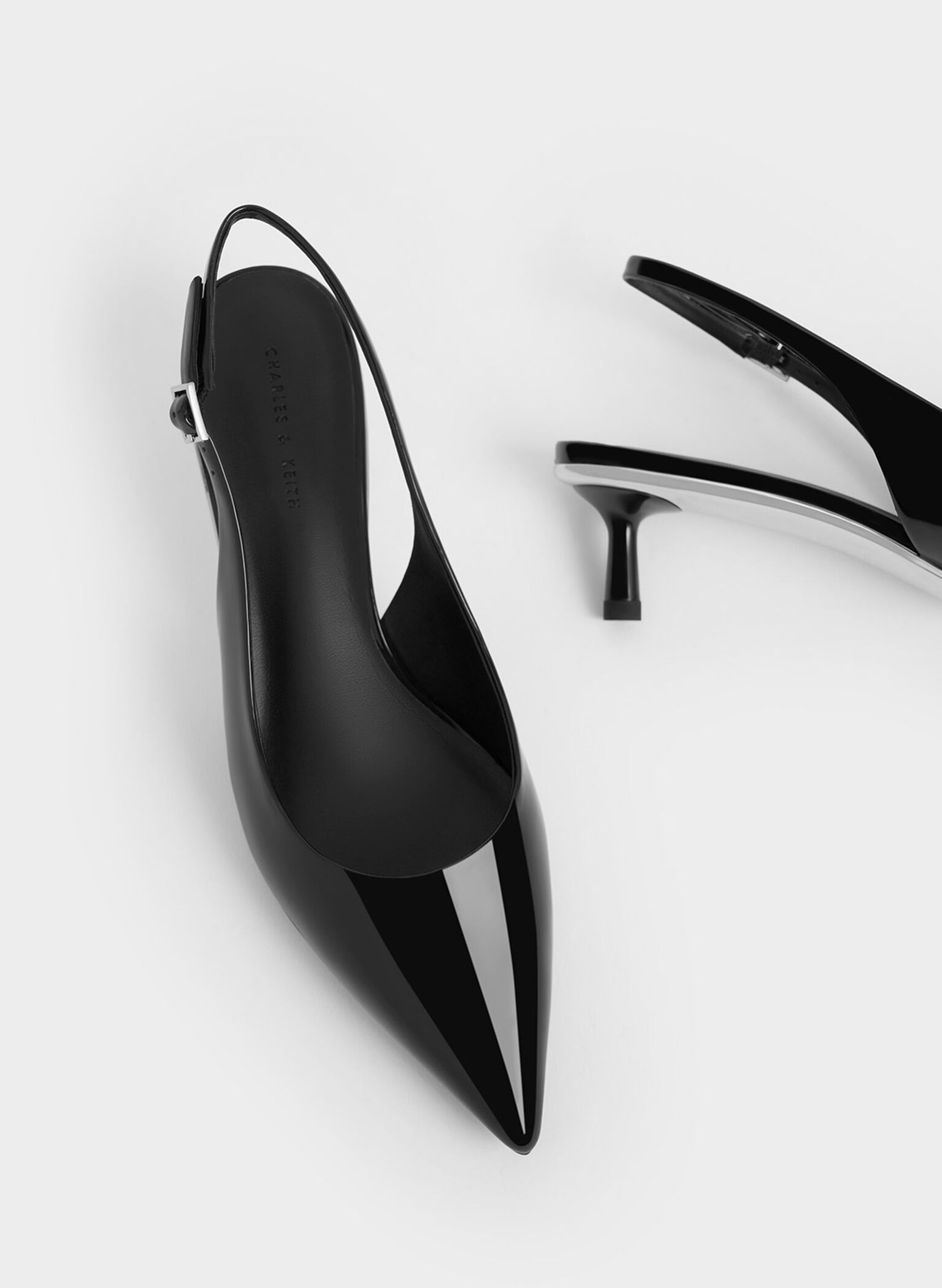 Tacones destalonados de charol con punta estrecha, Charol negro, hi-res