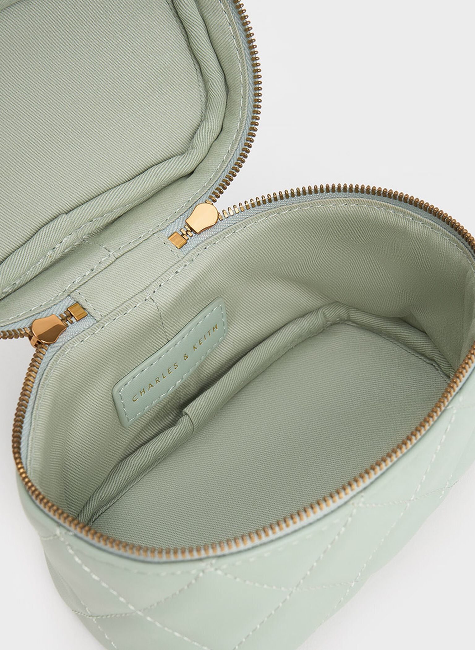 Quilted Round Pouch, Mint Green, hi-res