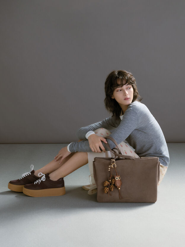 인조 스웨이드 플랫폼 스니커즈, 다크 브라운 텍스처드, hi-res