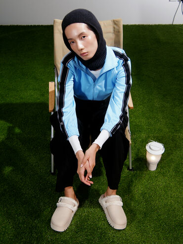한나 텍스처드 퍼-트림 버클 뮬, 베이지, hi-res