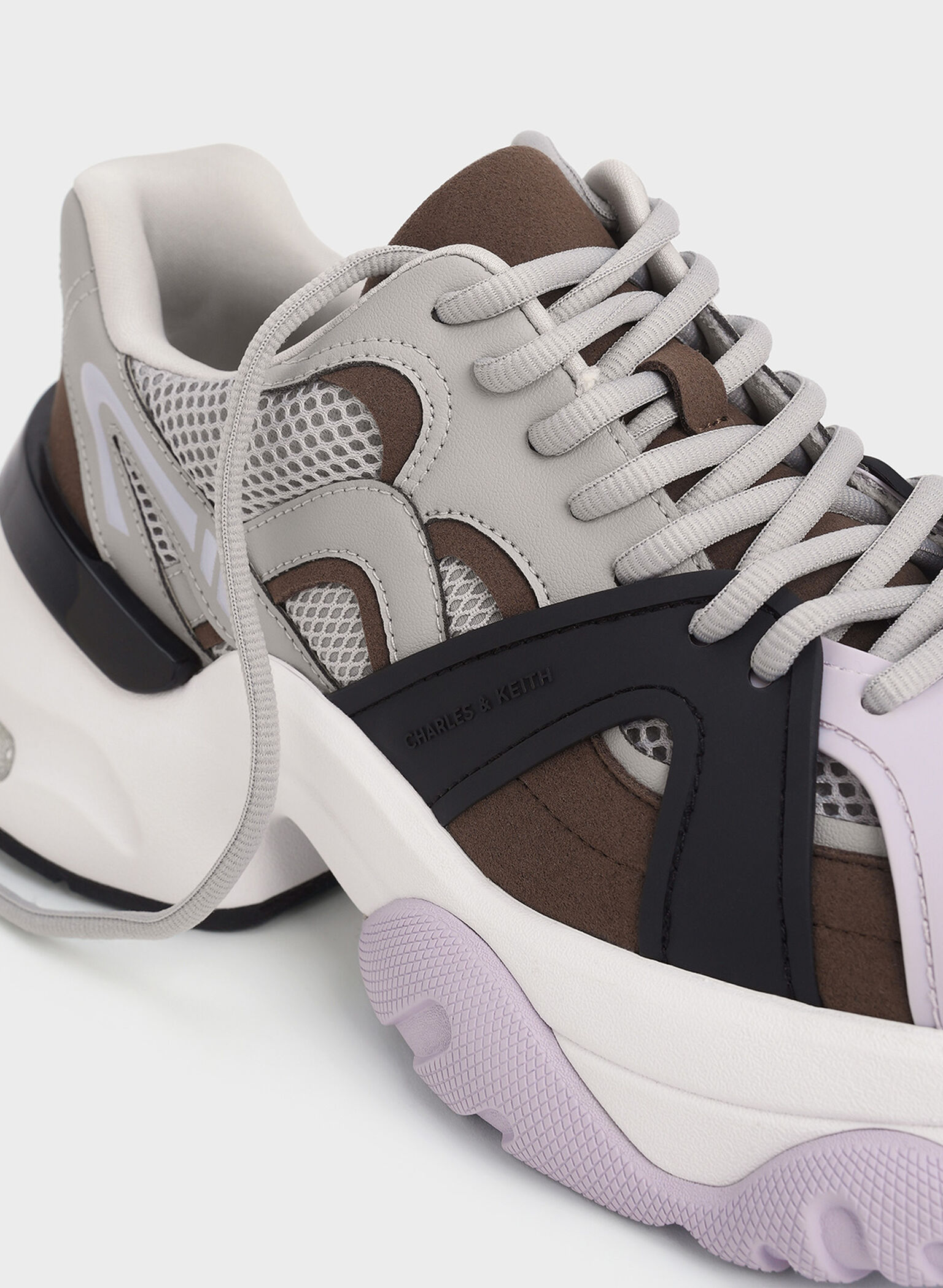 Zapatillas deportivas gruesas Malla con ribete en contraste, Marrón, hi-res