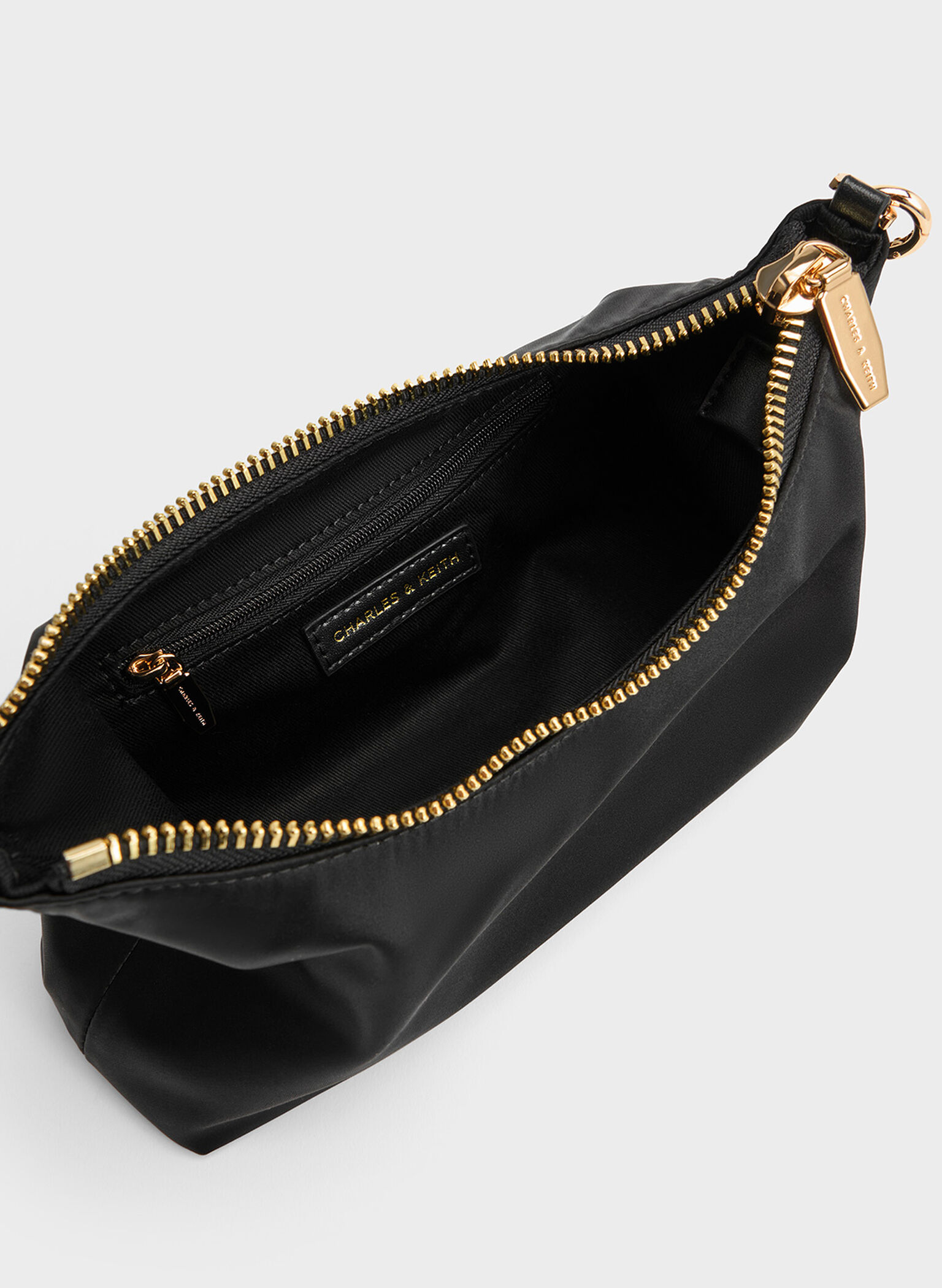 Bolso de raso de dos asas con cadena y adornos de cristal, Negro, hi-res