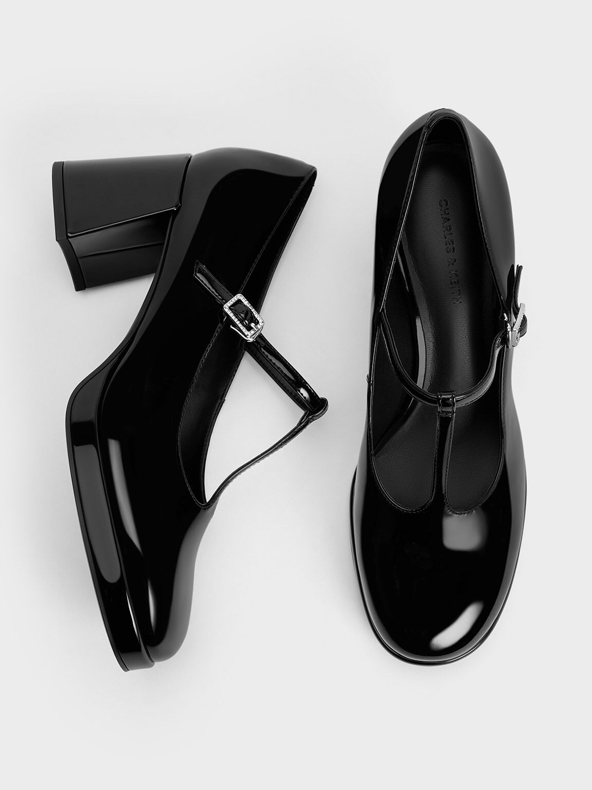 Crystal buckle shoes 2025