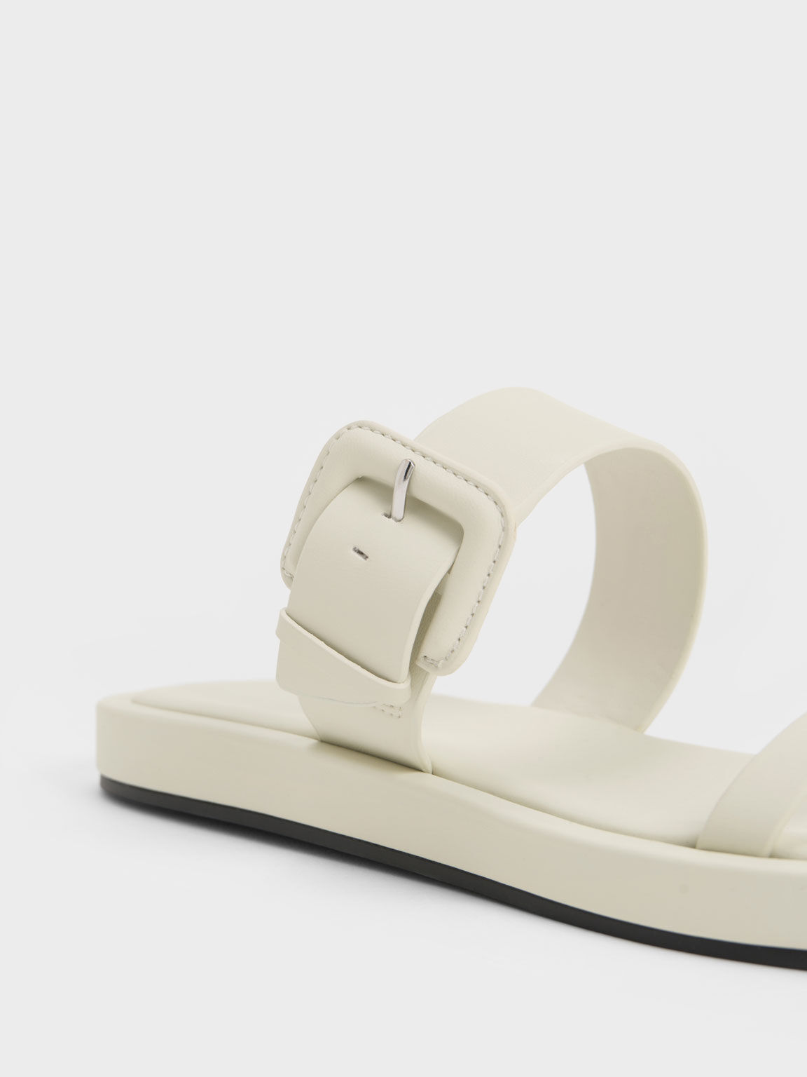 Chanclas con correa clearance