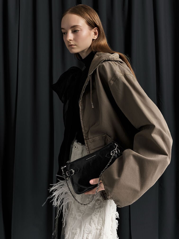 안토넬라 체인 스트랩 사이드 버클 크로스바디 백, 느와르, hi-res