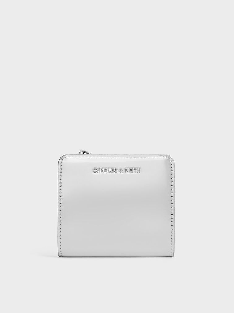 Cartera pequeña efecto metálico con cremallera superior, Plateado, hi-res
