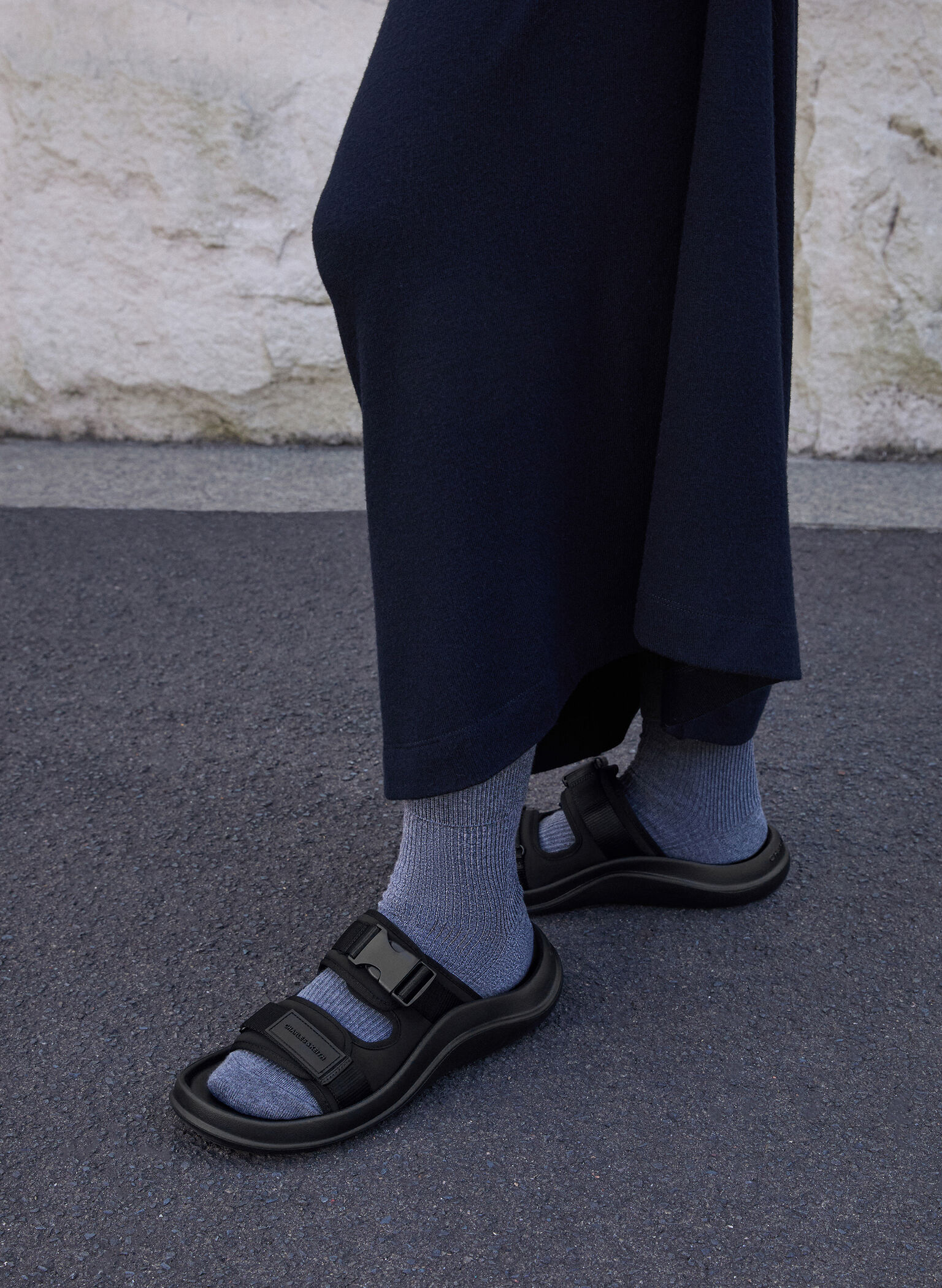 Sandalias deportivas de nylon con doble tira, Negro texturizado, hi-res
