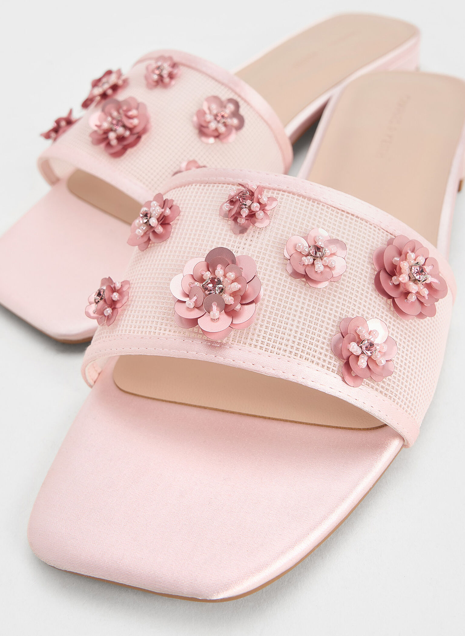 Sandalias de malla y satén con lentejuelas y flores, Rosa, hi-res