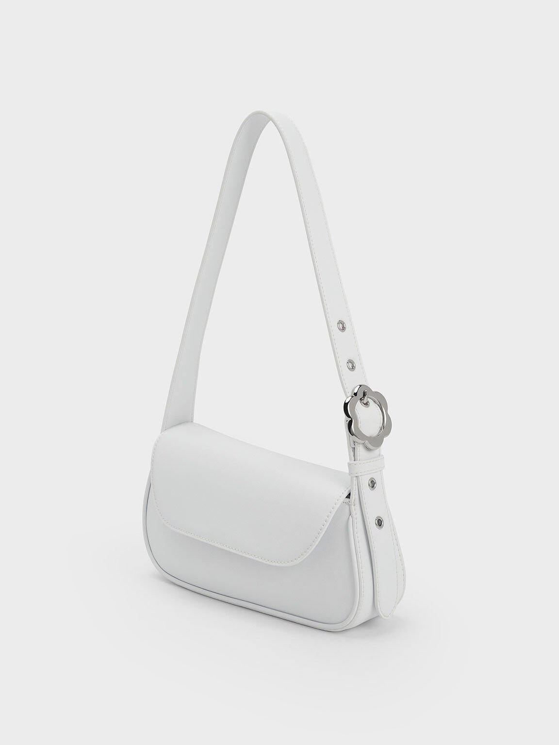 Bolso asimétrico Petra con solapa frontal, Blanco, hi-res
