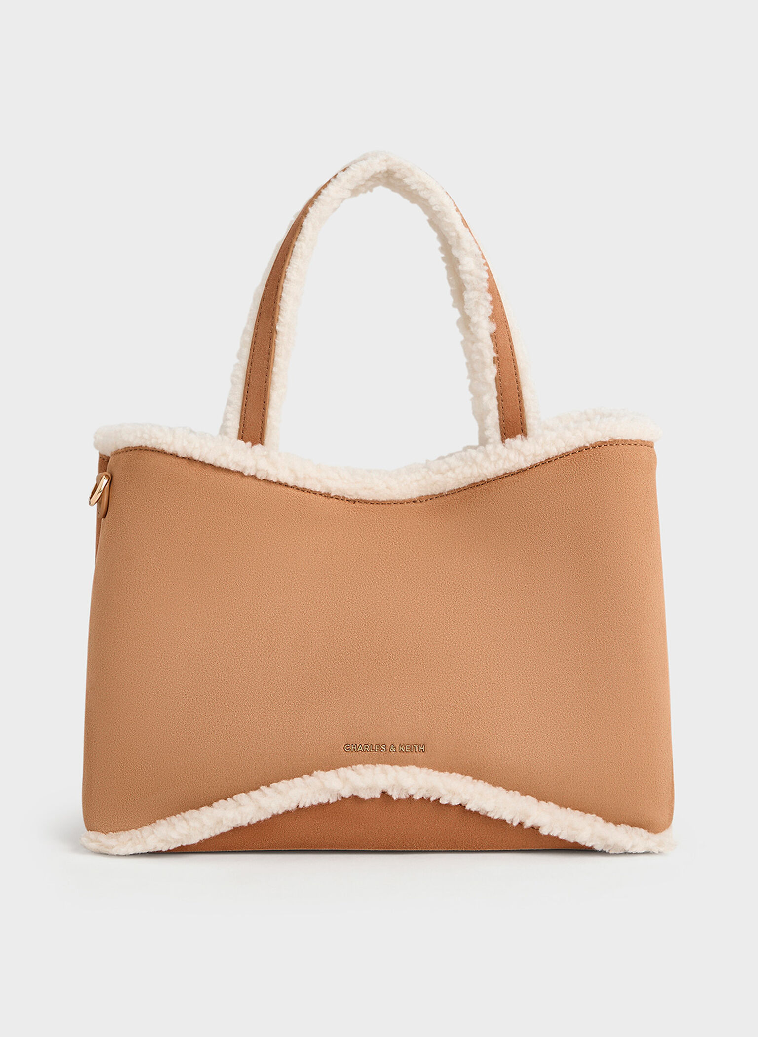 Bolso tote Sybill texturizado con ribete peludo, Multicolor, hi-res